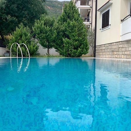 Baošići Lastochka.Mne Apartments מראה חיצוני תמונה