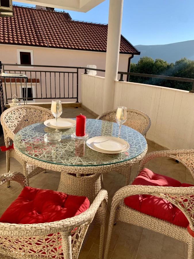 Baošići Lastochka.Mne Apartments מראה חיצוני תמונה