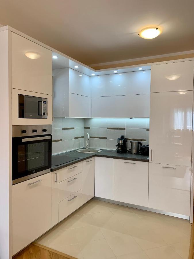 Baošići Lastochka.Mne Apartments מראה חיצוני תמונה
